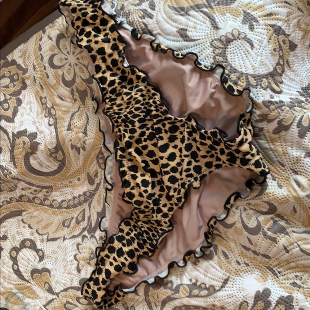 Victoria secret leopard print ruffled swim bottom